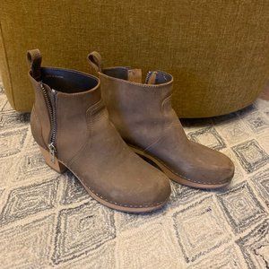 Swedish Hasbeens Zip Boot Size 41